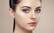 怎么給你的眼妝增加新鮮感 教你成功描畫眼線的訣竅