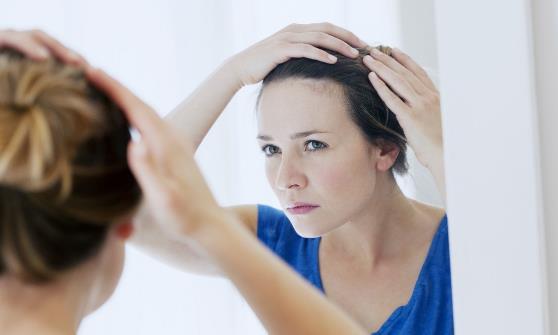 OMG!產(chǎn)后脫發(fā)這么嚴(yán)重嗎?