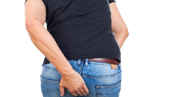 憋住不放的屁都去哪了 從放屁的不同現象分析健康狀況