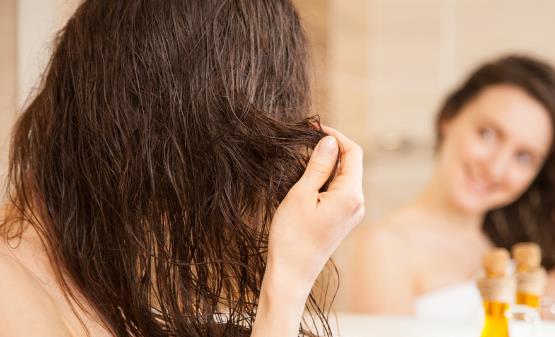 過度護理頭發反而促進脫發 想要擁有烏黑秀發就這樣做