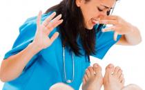 ?引起腳臭的五大原因 學(xué)會(huì)七招去腳臭