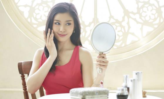 教你快速辨別自己的膚質類型 不同膚質的補水面膜大推薦