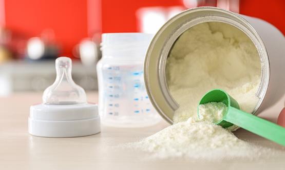 奶粉寶寶體質比母乳寶寶差嗎 母乳和奶粉也可以混合喂養