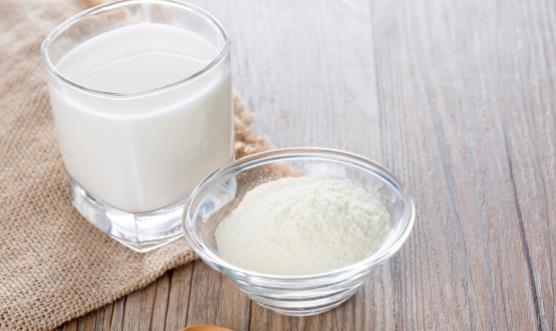 奶粉寶寶體質比母乳寶寶差嗎 母乳和奶粉也可以混合喂養