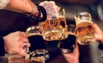 未成年人喝酒有哪些危害 損害大腦影響身體的正常發育