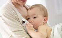 ?胸小沒奶這個鍋平胸媽媽不背 平胸媽媽也能當奶牛