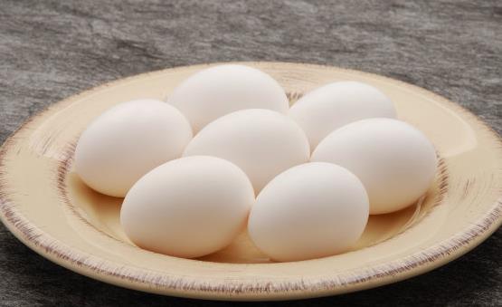 盤點關于雞蛋的七大謠言 紅殼比白殼的蛋營養并無差異