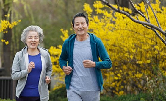 老人慢跑能減輕煙癮發作 老人慢跑的注意事項