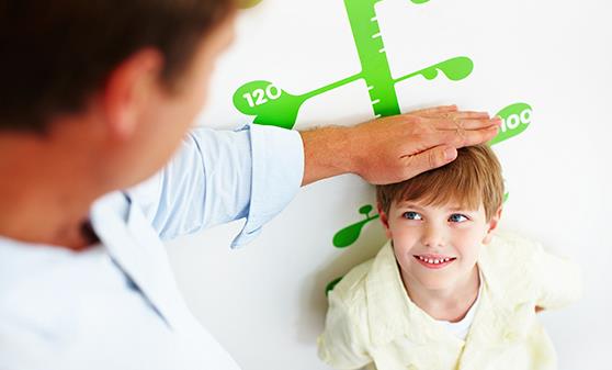 影響孩子身高的三大核心營養 幫助孩子長高的食物推薦