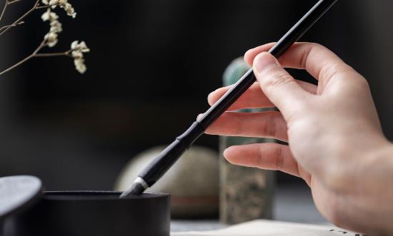 毛筆分叉的簡單處理辦法 怎樣預(yù)防毛筆分叉