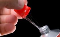 502膠水把手粘住了巧解決 使用502時如何防止502粘住手