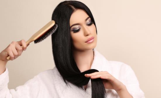 怎樣防止睡醒覺后頭發(fā)亂糟糟的 頭發(fā)正確護(hù)理方法分享