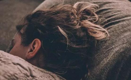 午睡能振奮精神增強(qiáng)記憶力