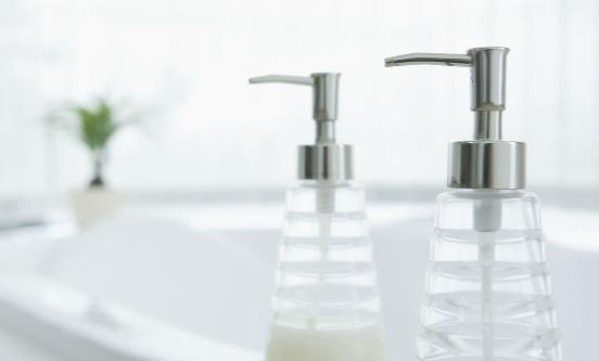 用不完的洗發水別急著扔 洗發水的日常神奇妙用