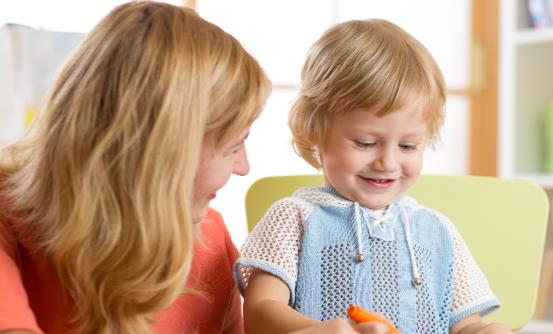 上班族父母教育孩子7大誤區 4個技巧讓孩子和你更親近