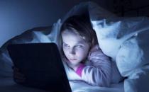 ?熬夜的8大危害性 女人晚睡比男人更容易長胖