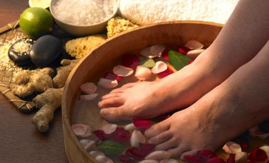 泡腳養生真的不是人人都適合 泡腳應遵循兩個原則