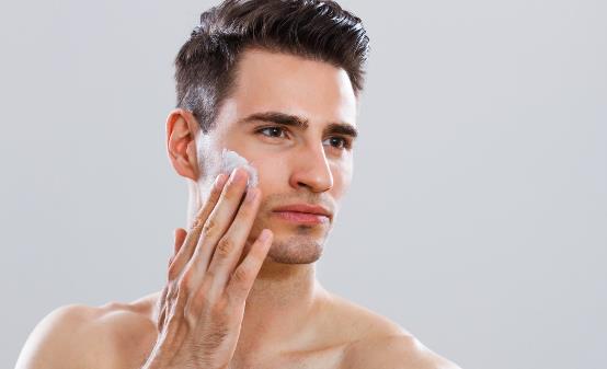 男人護膚刻不容緩 不同膚質的男士護膚有什么方法