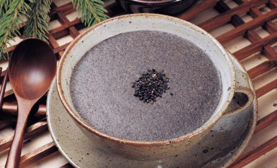 黑芝麻疏通血管預(yù)防動(dòng)脈硬化 黑芝麻的食用方法