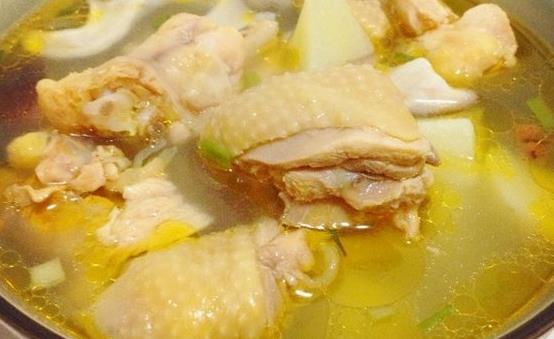 燉好喝又營養的雞湯 燉雞湯的小竅門