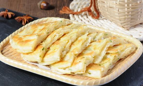 地道蔥油餅的家常做法 表皮焦脆內部層層分離