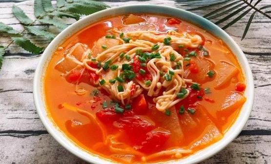 金針菇好吃的七種家常做法 金針菇番茄湯香濃鮮美