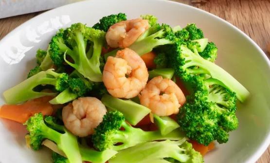 光吃肉對(duì)身體不健康 搭配開胃小菜不長胖