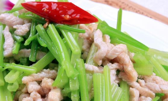 常吃芹菜養血補虛 低血壓脾胃虛弱的人不宜吃