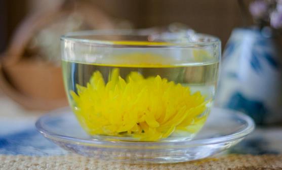 送你7種實用防電腦輻射偏方 可以改善你的肌膚問題