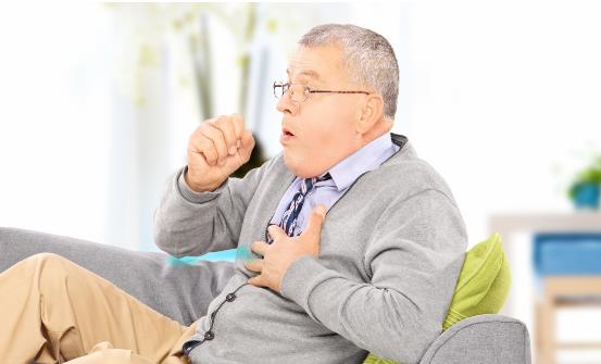 突發(fā)性哮喘的應(yīng)急處理辦法 能夠舒緩?fù)话l(fā)性哮喘的動(dòng)作