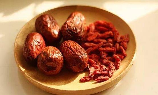 枸杞最補(bǔ)腎壯陽的搭配法 效果加倍還能補(bǔ)血養(yǎng)顏