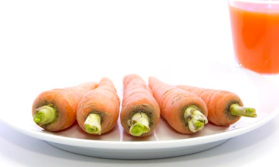 30歲女人抗衰老 首先用飲食來(lái)調(diào)理