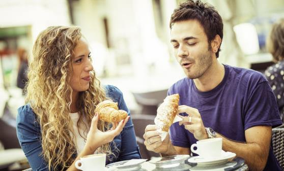 30歲女人抗衰老 首先用飲食來(lái)調(diào)理