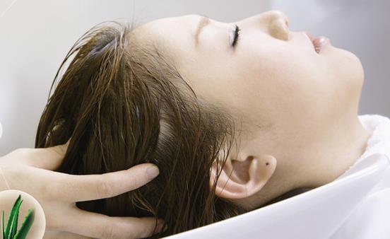 頭發順滑是女神的必備 推薦有效養發護發妙招