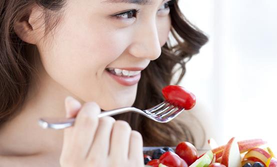 吃水果應講究方法 有的水果也不能隨便吃