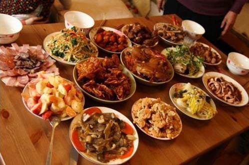 長期大量吃鹽影響健康 怎樣合理使用食用鹽呢？