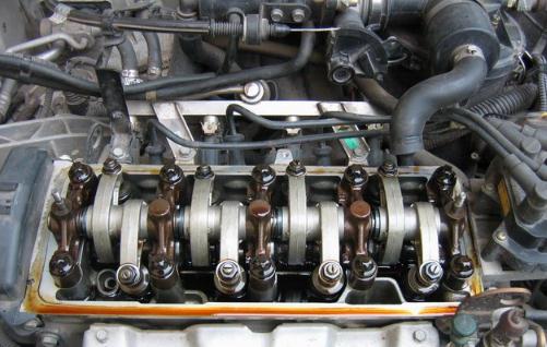 氣門間隙調整不當出現的現象是什么 氣門間隙過大過小的影響