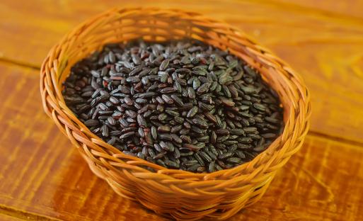 黑米一天吃多少為宜 黑米怎么吃才可以發揮它的功效