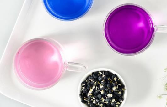 黑枸杞泡水喝大便會變黑嗎 女人吃黑枸杞好還是紅枸杞子好