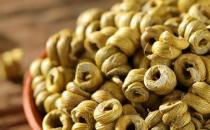 早餐不建議吃哪些食物，不吃早餐的危害：低血糖、胃炎、胃潰瘍