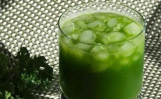 ?芹菜生的榨汁可以喝嗎 喝了幾天芹菜汁變黑了