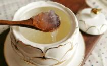 ?燕窩燉久了會化成水嗎 燕窩吃起來什么口感才是真的